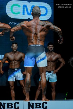 MEN'S PHYSIQUE +179